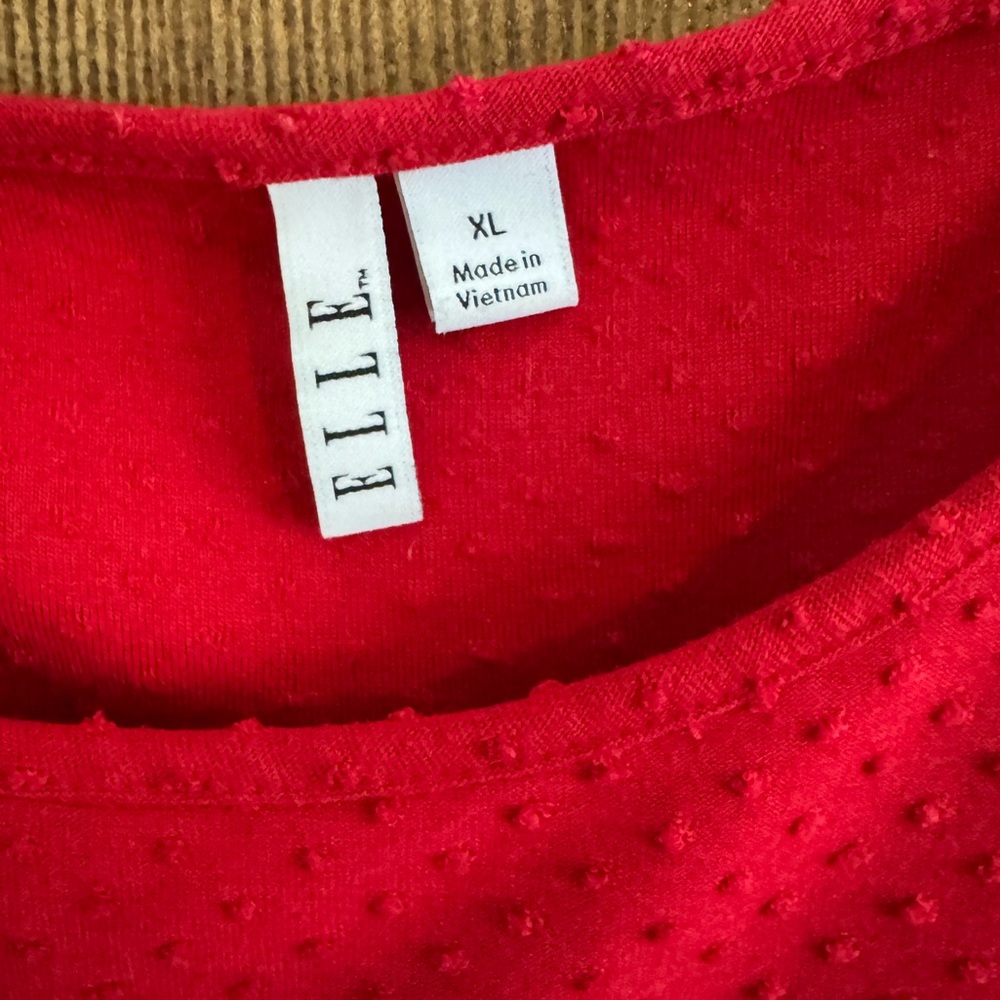 Women’s ELLE beautiful red swiss dot blouse. SFH - Picture 5 of 5